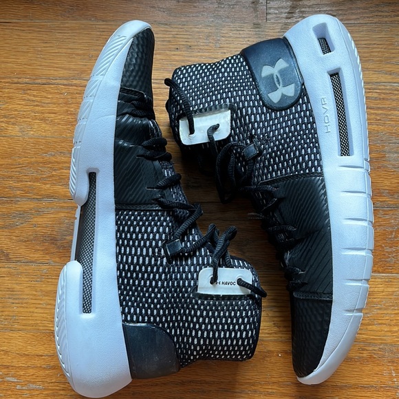 Under Armor HOVR Havoc basketball shoes - Picture 3 of 4